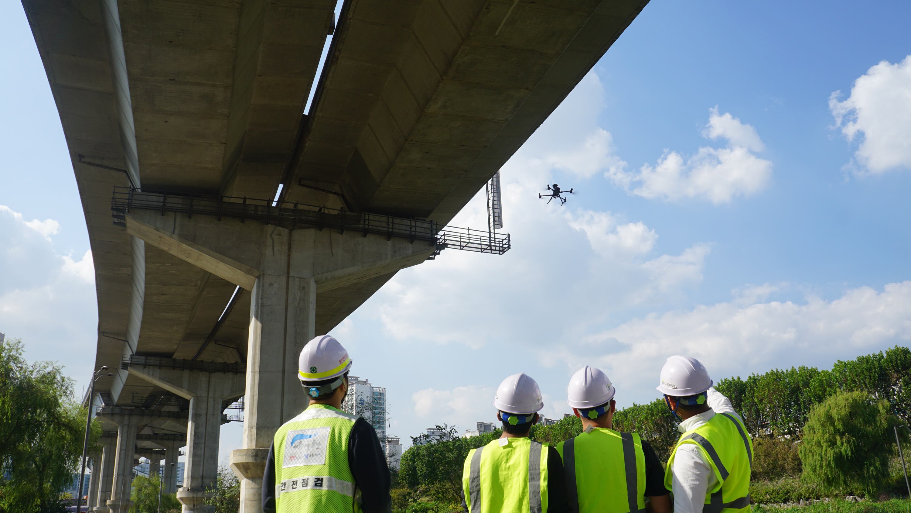 드론 기반 AI 손상탐지시스템